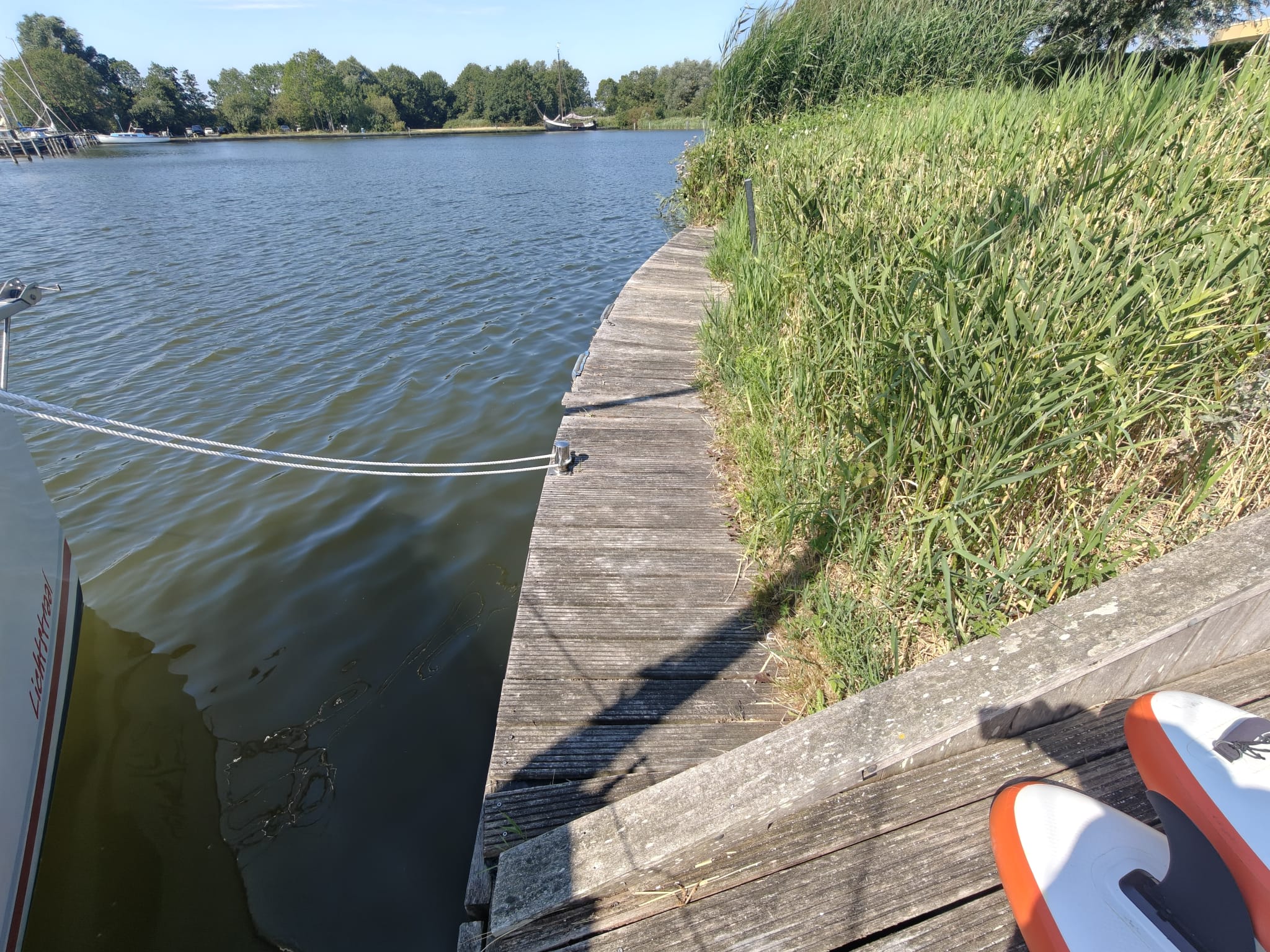 Vlonder vernieuwd aan het water — foto 2